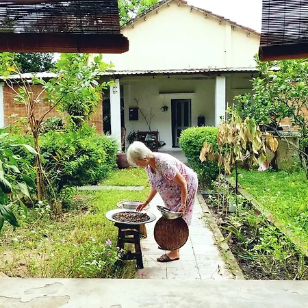 Vườn Nhà Ngoại Garden Homestay-3